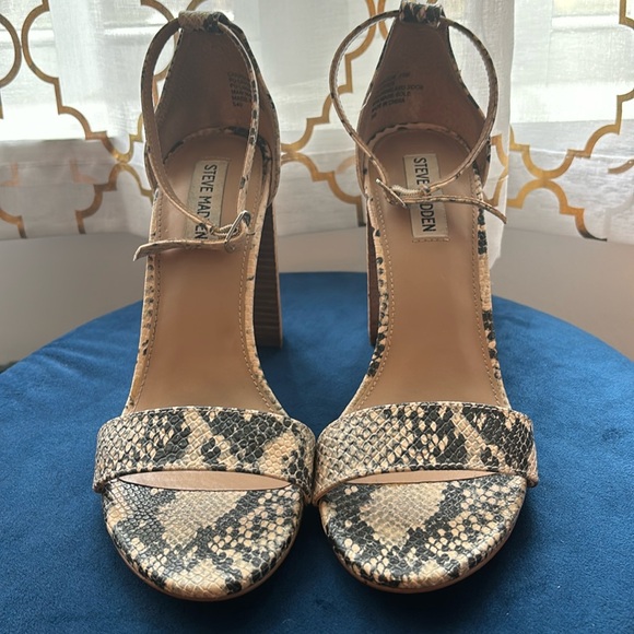 Steve Madden Snakeskin Heeled Sandal - Size 10 - Picture 2 of 4